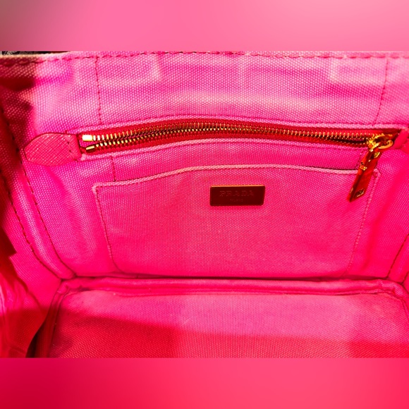 🔶final price drop🔶🎀PRADA CANAPA🎀 open for trades - Picture 5 of 16